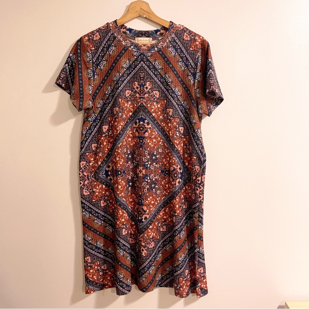Altar’d State Multicolored Print Shift Dress
